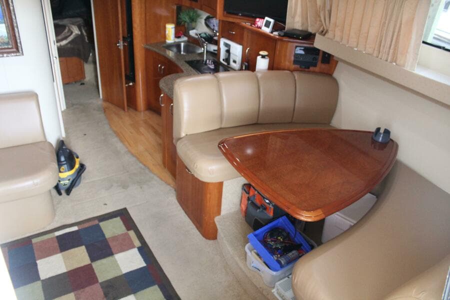 2004 Carver 360 Mariner