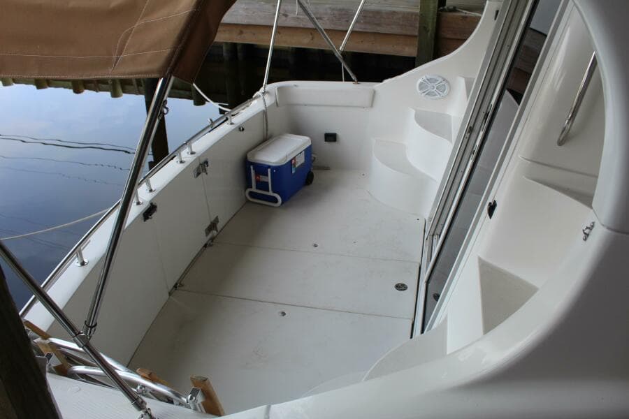 2004 Carver 360 Mariner
