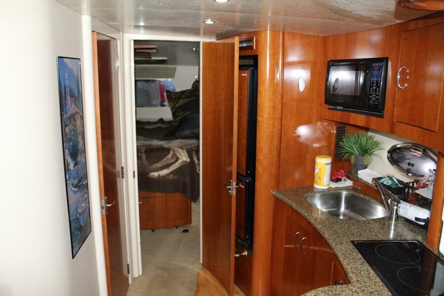 2004 Carver 360 Mariner
