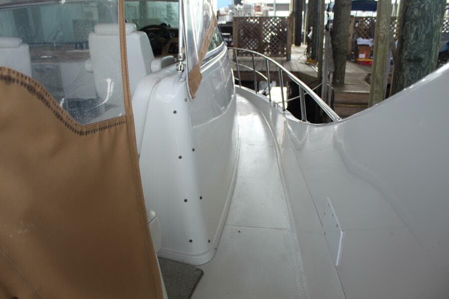 2004 Carver 360 Mariner