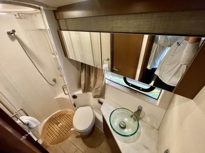 2017 Sea Ray 400 Sundancer