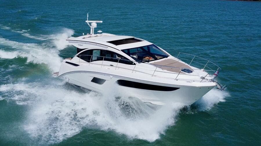 2017 Sea Ray 400 Sundancer