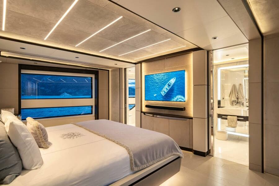 2028 Ocean King DUCALE 120