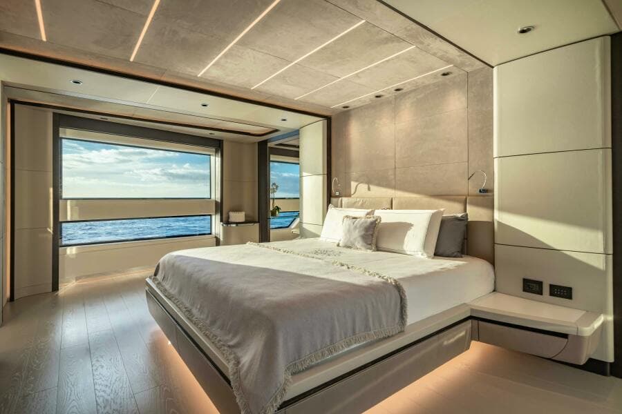 2028 Ocean King DUCALE 120