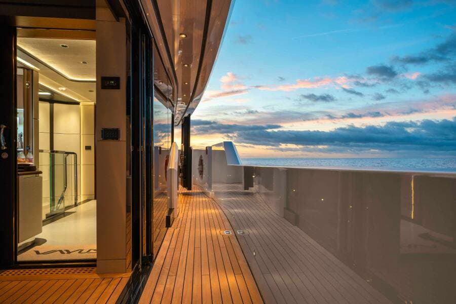 2028 Ocean King DUCALE 120