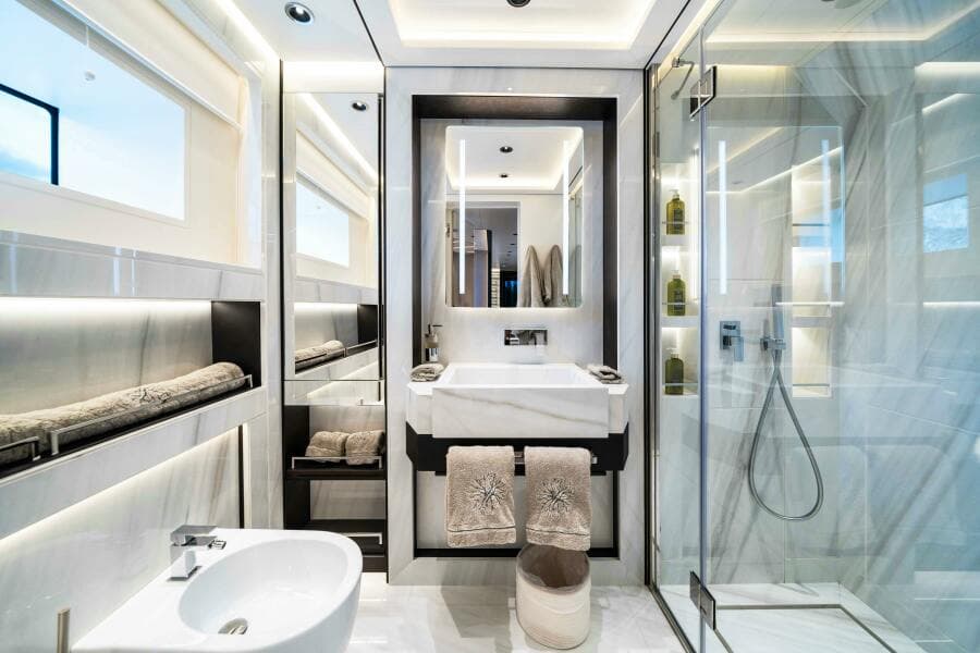 2028 Ocean King DUCALE 120