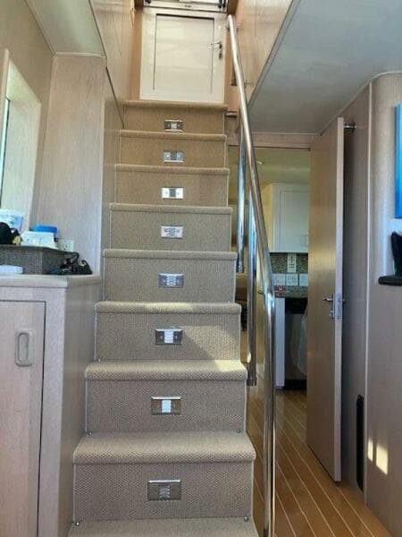1996 Hatteras Sport Deck
