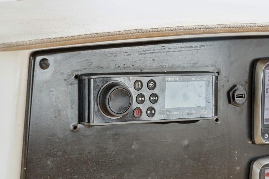 2014-fountaine-pajot-helia-44-sail-9755226-20250618093444959-1.jpg