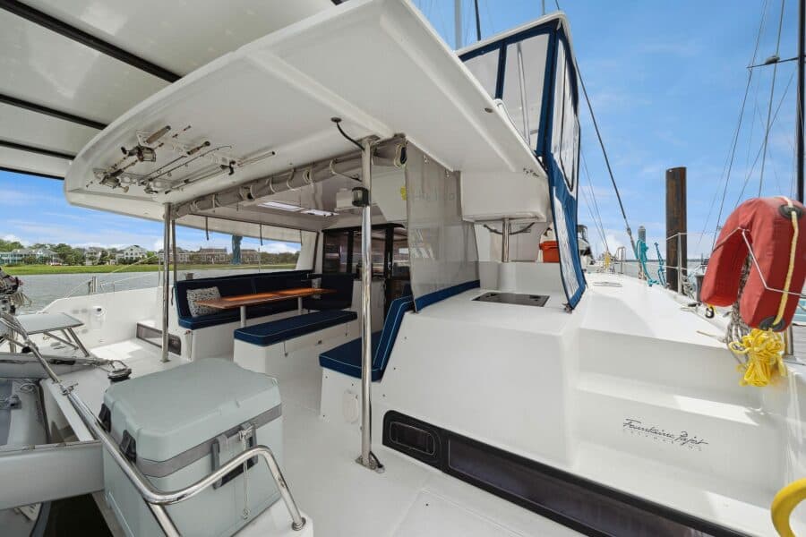2014-fountaine-pajot-helia-44-sail-9755226-20250618093313185-1.jpg
