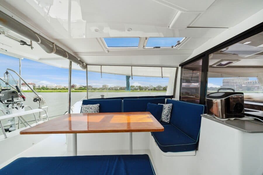 2014-fountaine-pajot-helia-44-sail-9755226-20250618093247082-1.jpg