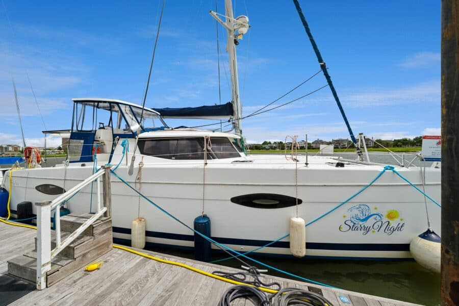 2014-fountaine-pajot-helia-44-sail-9755226-20250618093201442-1.jpg