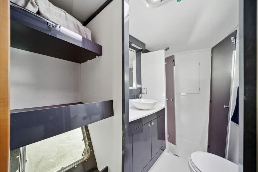 2014-fountaine-pajot-helia-44-sail-9755226-20250618093549245-1.jpg