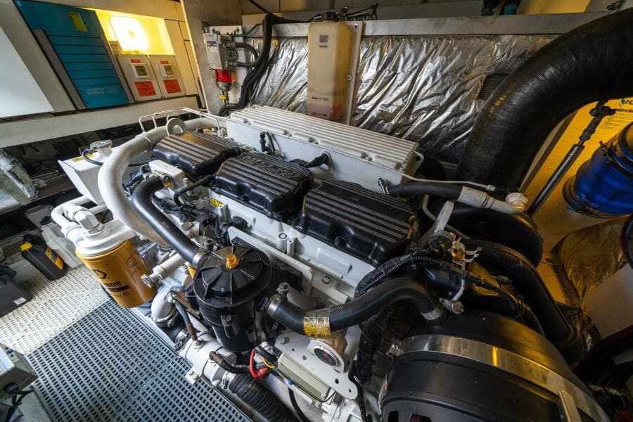 2012 Princess V52