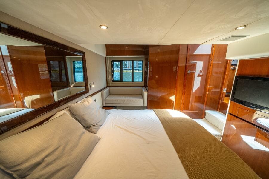 2012 Princess V52
