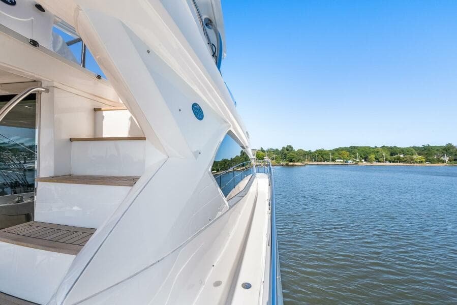 2016 Sunseeker Manhattan 65