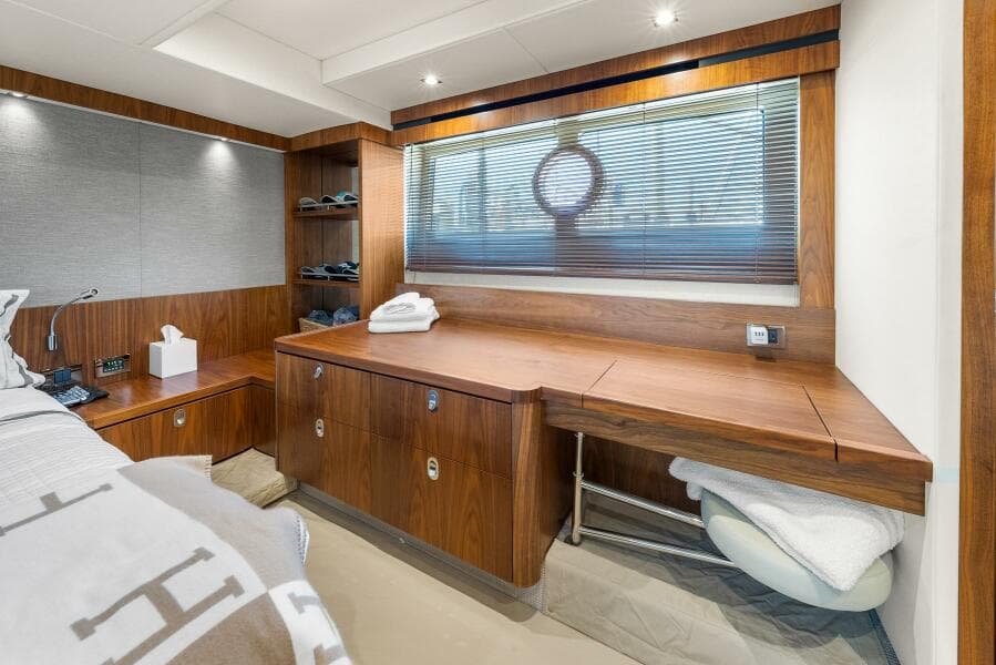 2016 Sunseeker Manhattan 65
