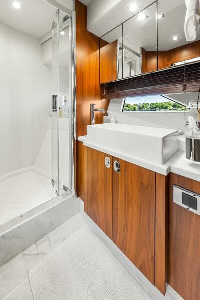 2016 Sunseeker Manhattan 65