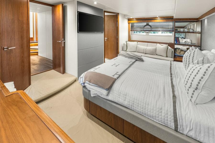 2016 Sunseeker Manhattan 65