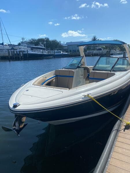 2014 Sea Ray 270 SLX