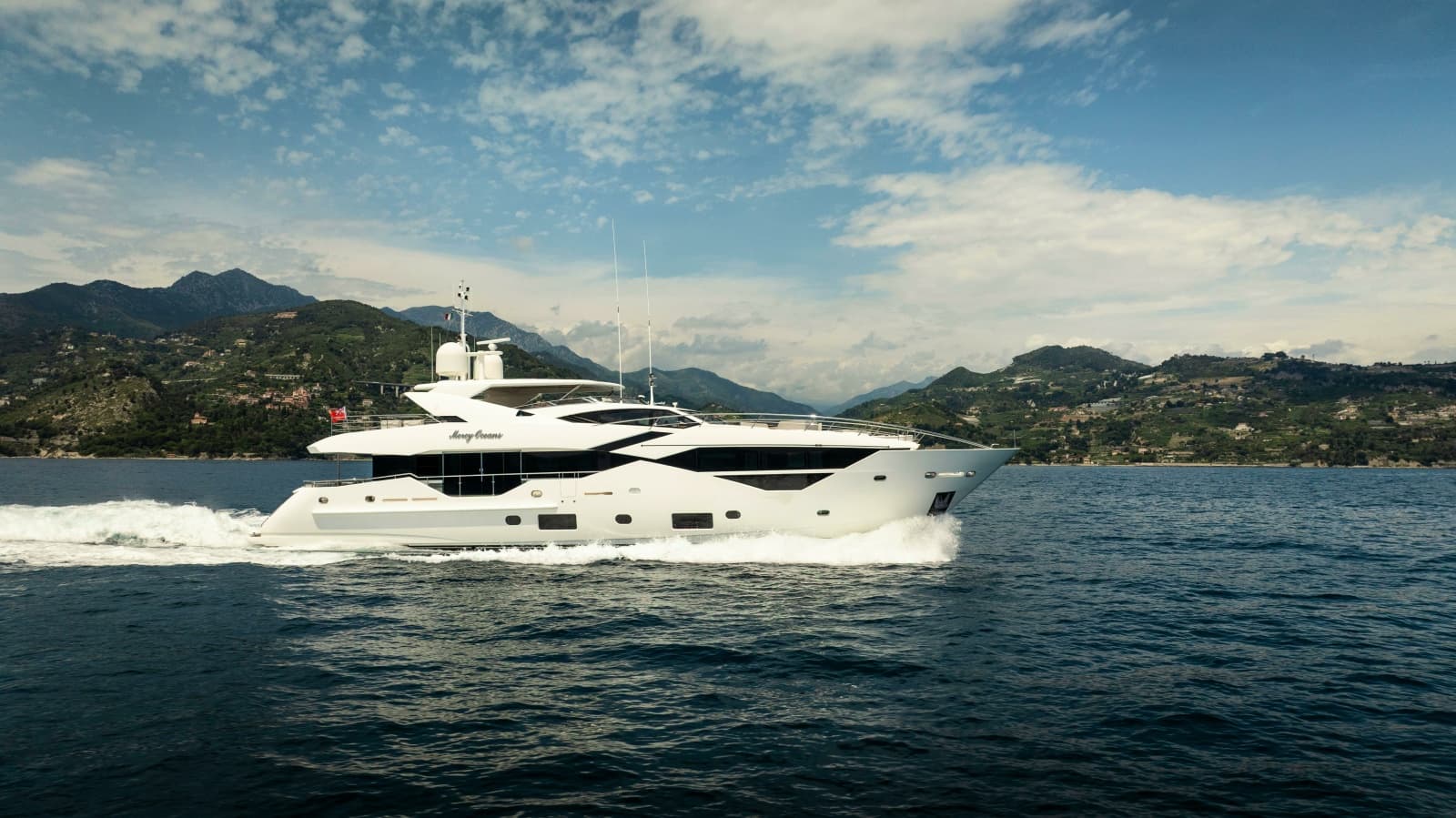 2018 Sunseeker Sunseeker 116 Yacht