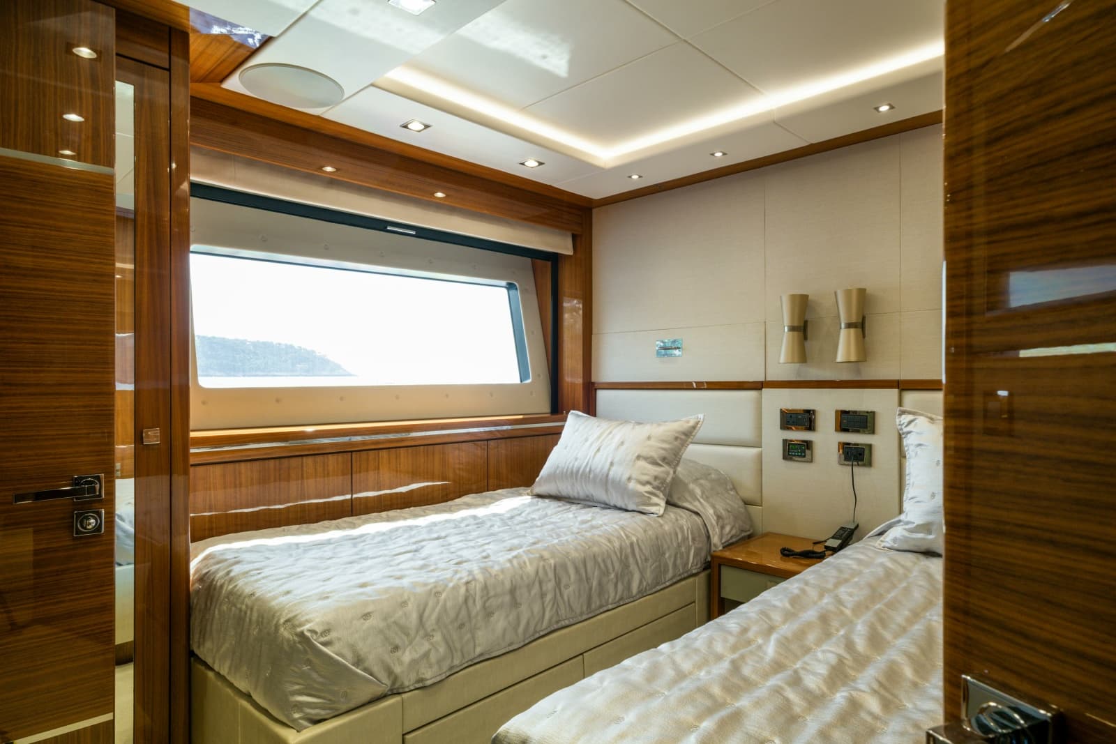 2018 Sunseeker Sunseeker 116 Yacht