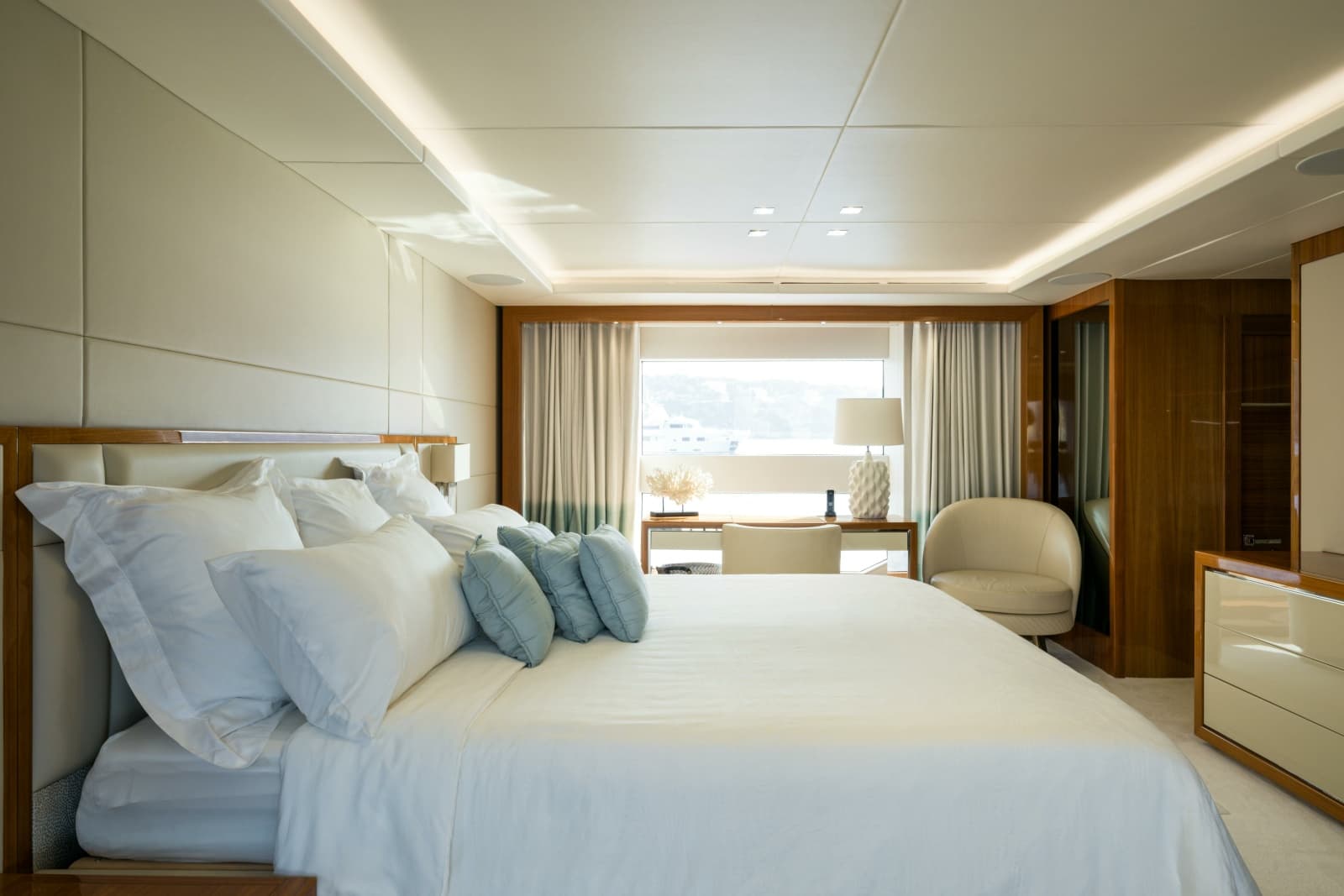 2018 Sunseeker Sunseeker 116 Yacht