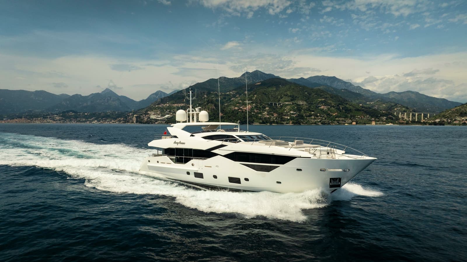 2018 Sunseeker Sunseeker 116 Yacht