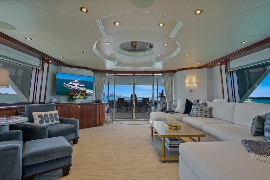 2004 Crescent Raised Pilothouse