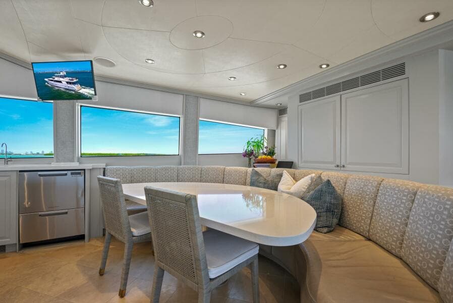 2004 Crescent Raised Pilothouse