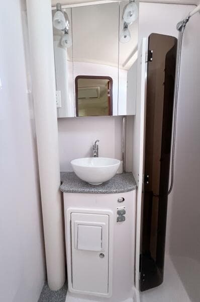 2019 Catalina 425
