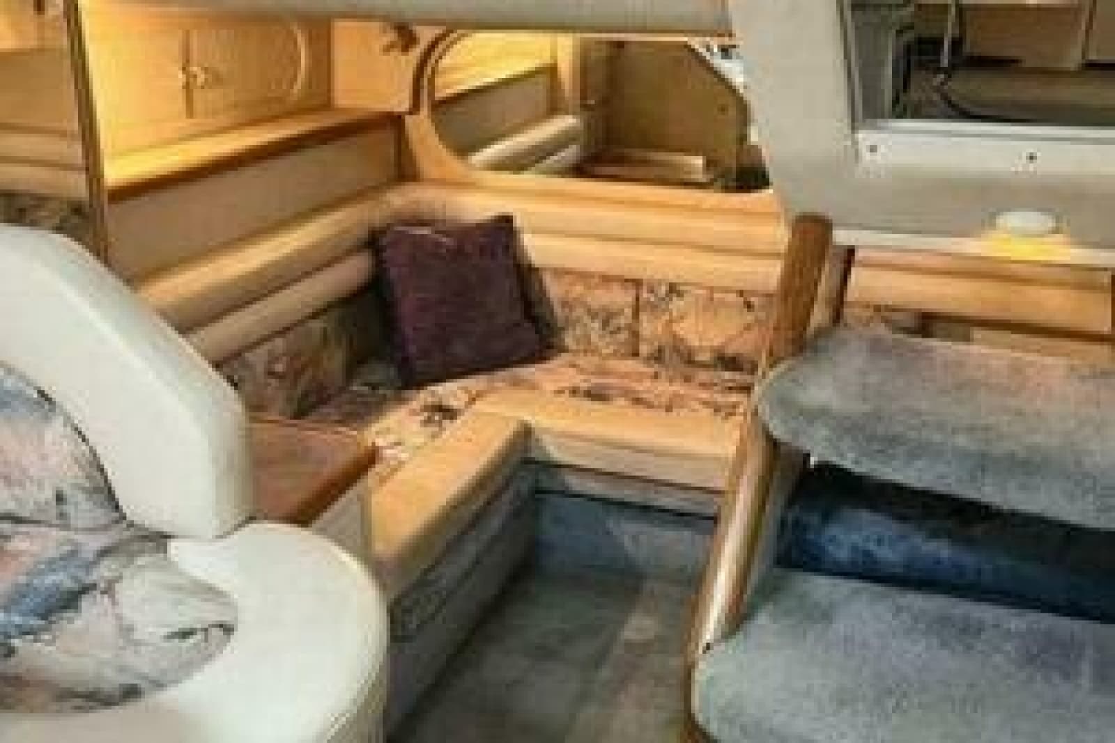 1996 Sea Ray 330 Express Cruiser