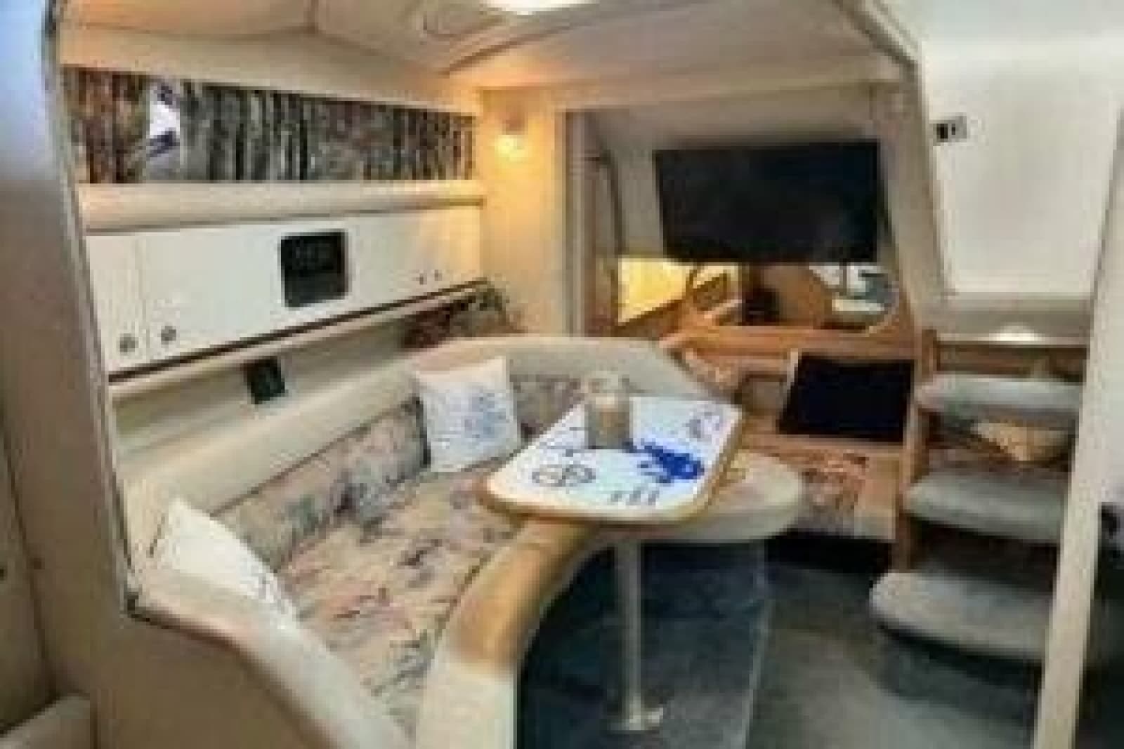 1996 Sea Ray 330 Express Cruiser