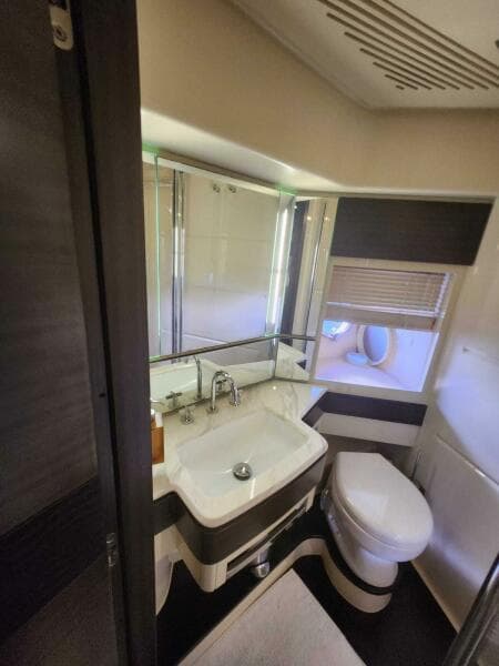 2014 Azimut Flybridge
