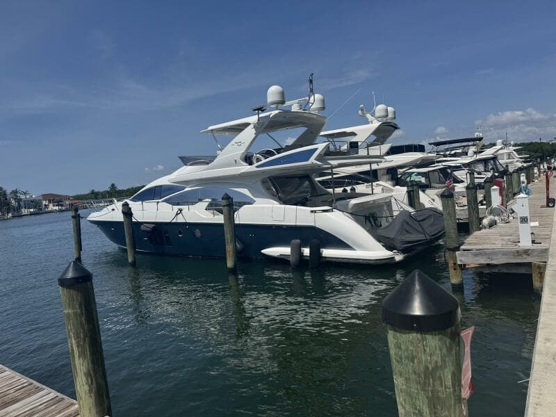 2014 Azimut Flybridge