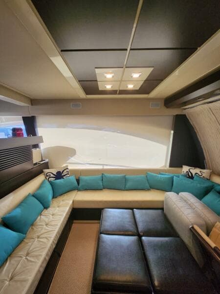 2014 Azimut Flybridge