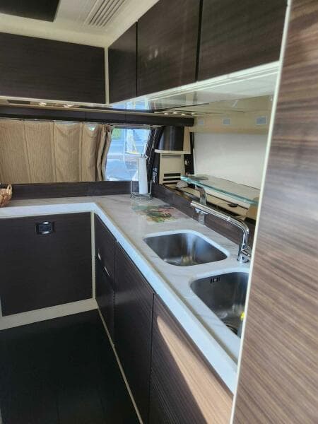 2014 Azimut Flybridge