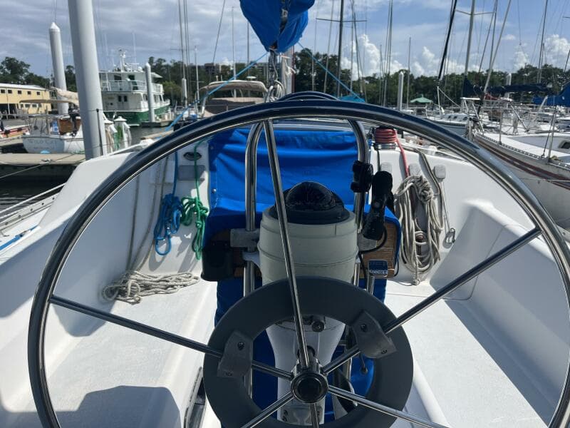 Hunter 33.5
