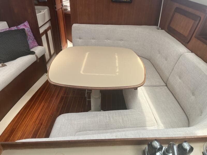 Hunter 33.5