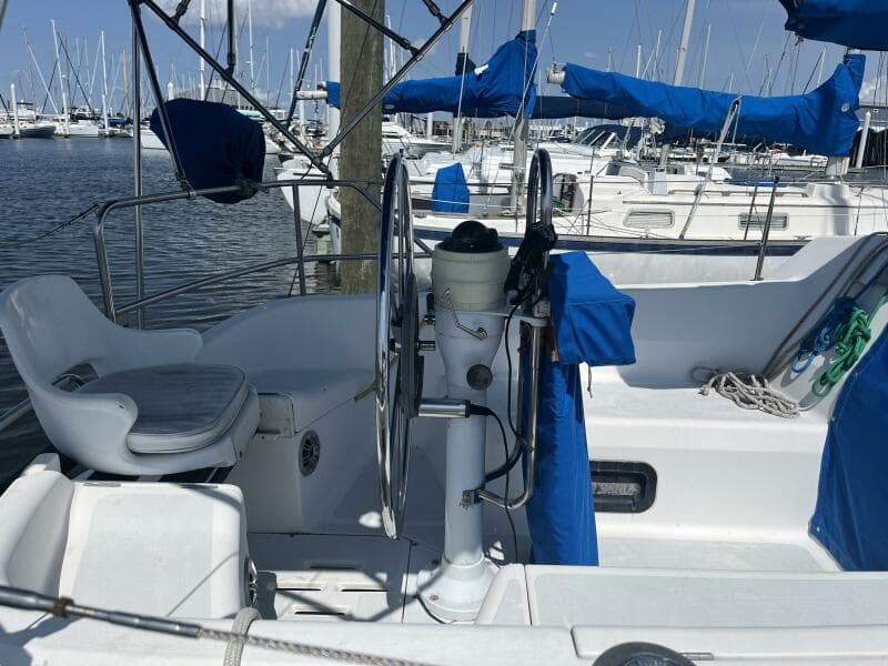 Hunter 33.5
