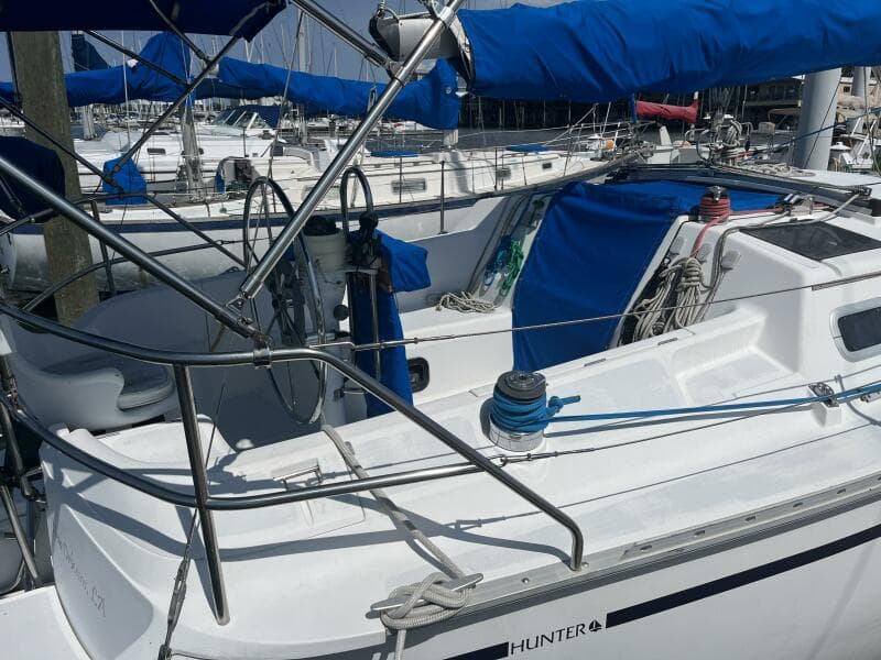 Hunter 33.5