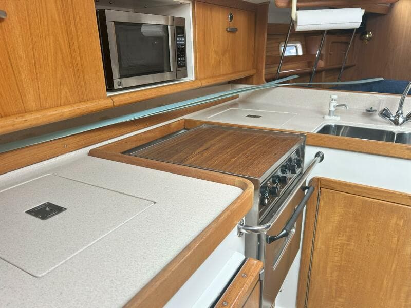 1999 Catalina 380