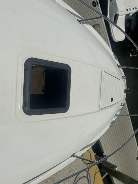 2003 Bayliner 212 Capri Cuddy Cabin