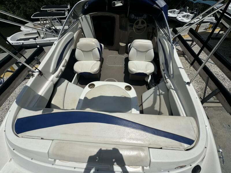 2003 Bayliner 212 Capri Cuddy Cabin