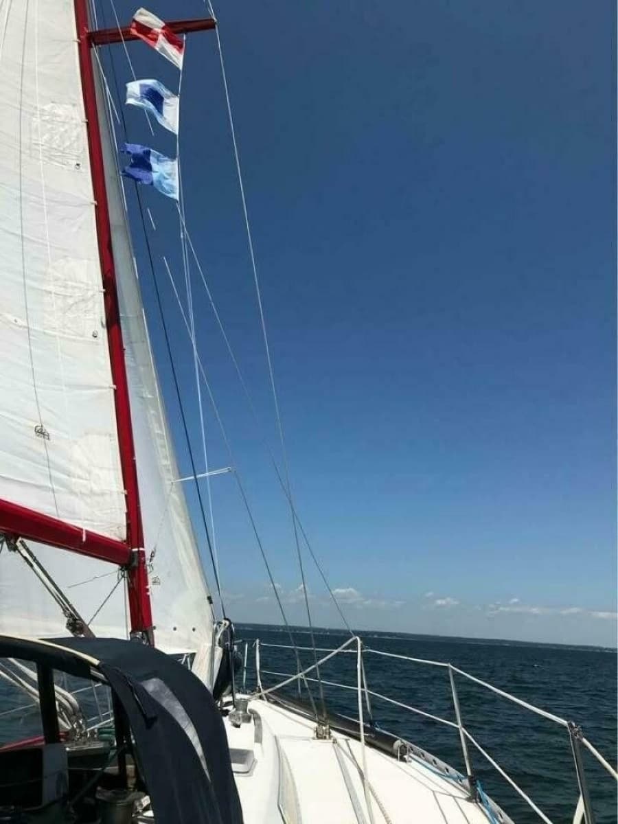 1984 Beneteau First 42