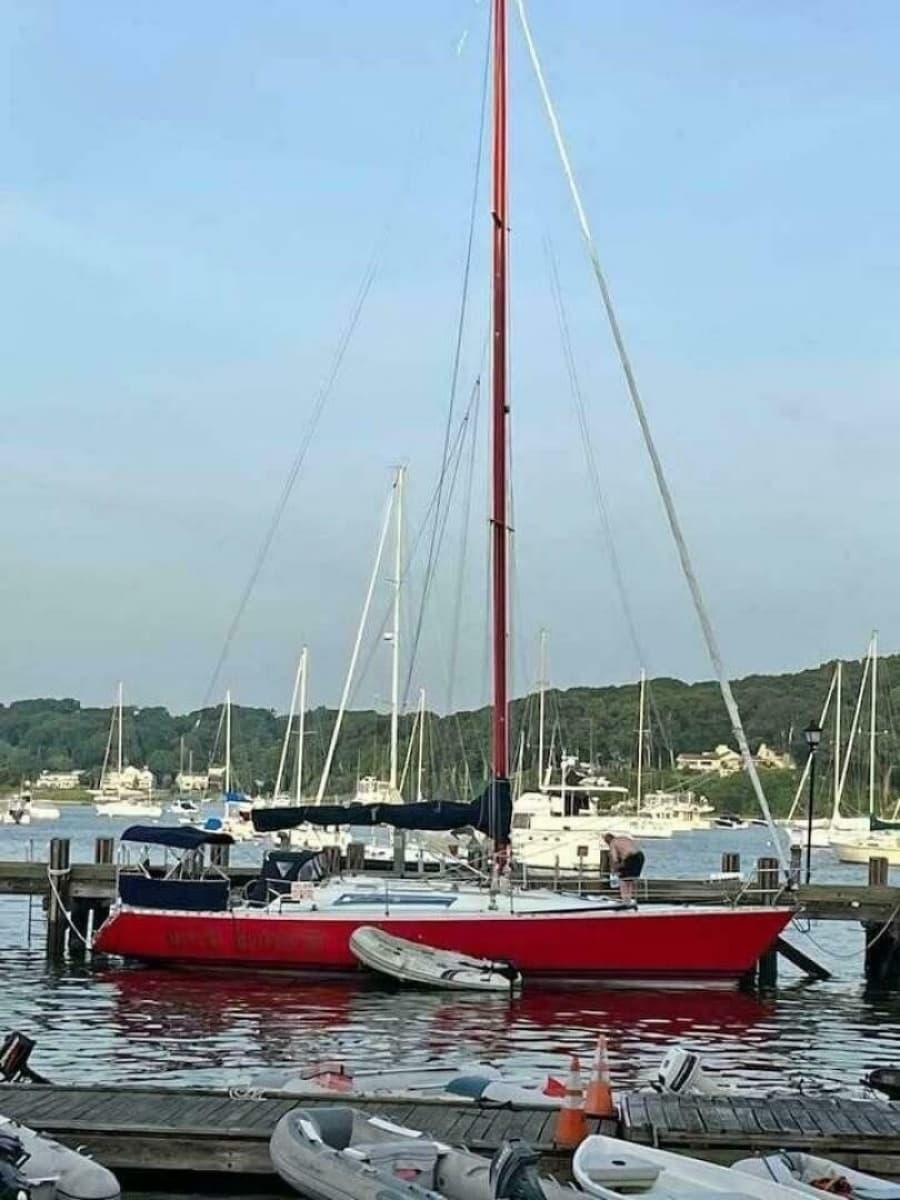 1984 Beneteau First 42