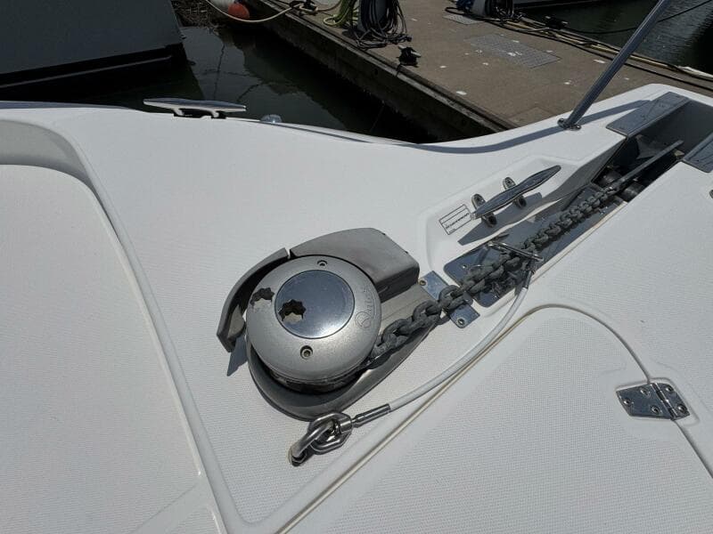 2011 Boston Whaler 305 Conquest