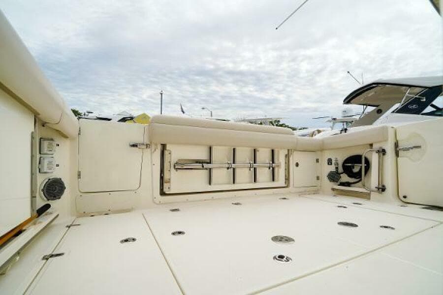 2018 Boston Whaler 380 Outrage