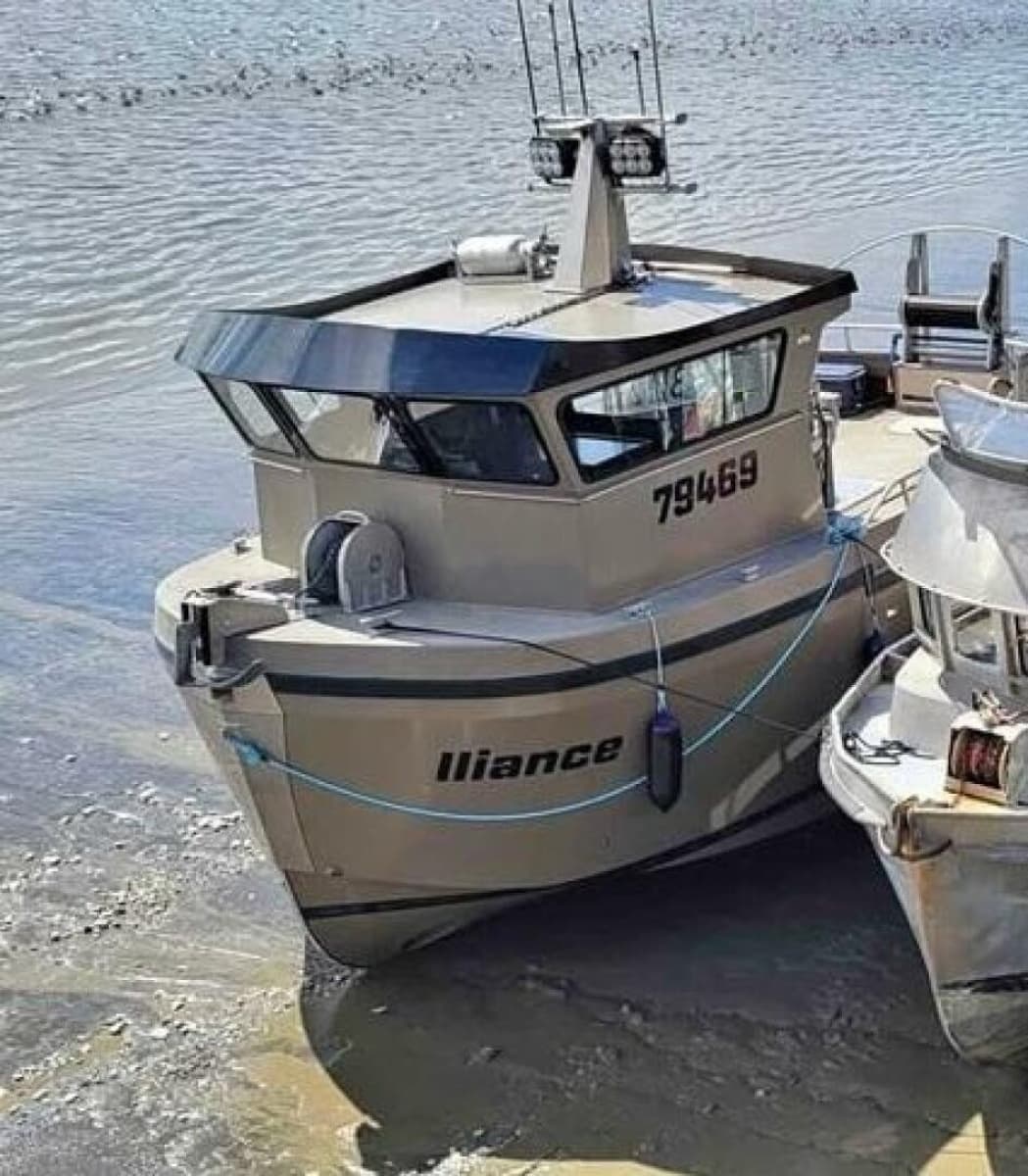 2022 Custom Freestyle Marine 32
