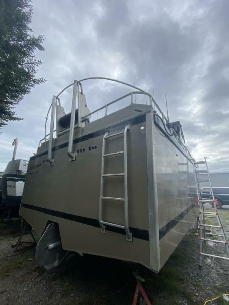2022 Custom Freestyle Marine 32