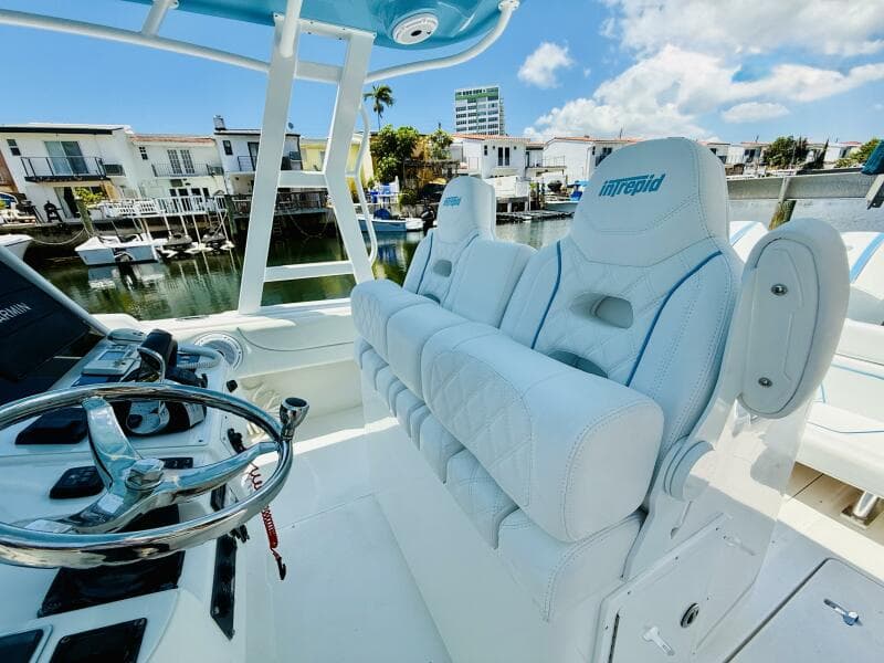 2003 Intrepid 377